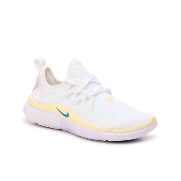 mariah flyknit white